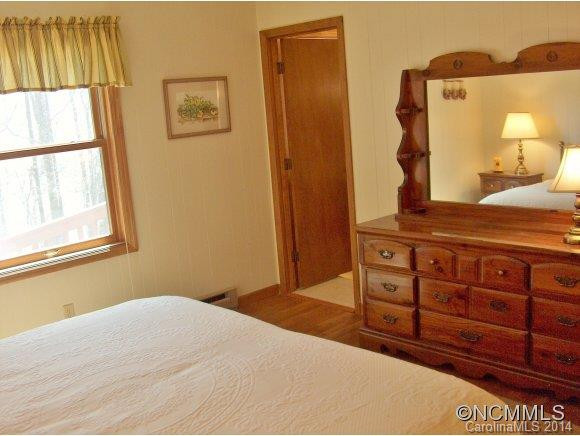 1099 Country Club Dr - Photo 12