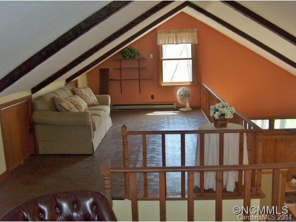 1099 Country Club Dr - Photo 17