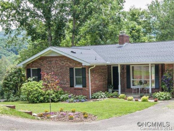 76 CHATEAU PLACE - Photo 2
