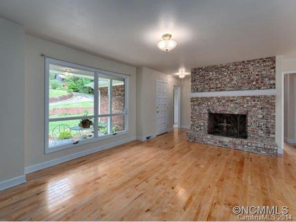 76 CHATEAU PLACE - Photo 3