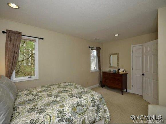 4 AMELIA COURT - Photo 16