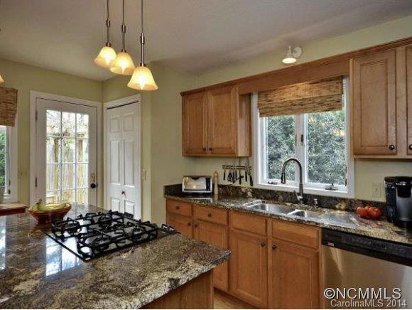 4 AMELIA COURT - Photo 9