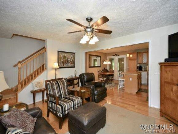 73 ADGER DRIVE - Photo 3