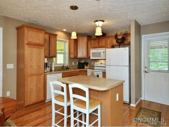 73 ADGER DRIVE - Photo 4