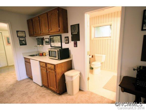 244 Southerland Road - Photo 10