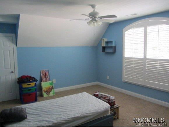 307 Green Meadows Drive - Photo 12
