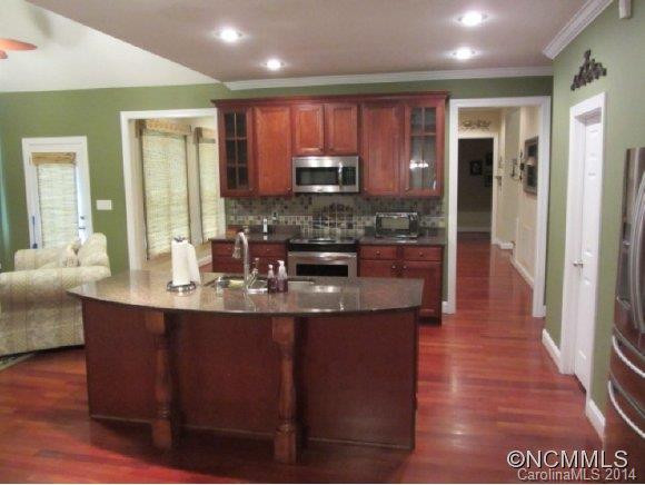 307 Green Meadows Drive - Photo 4