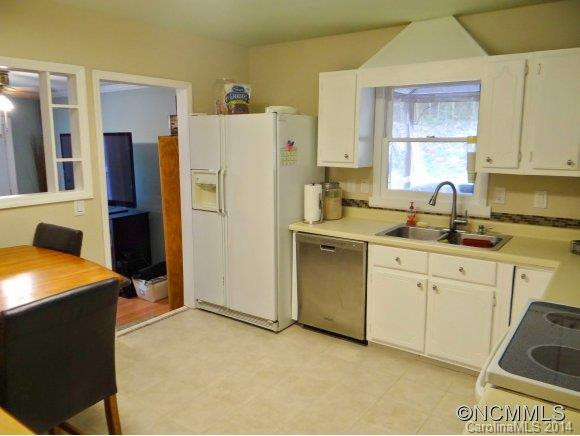 3 Broadview Drive - Photo 3