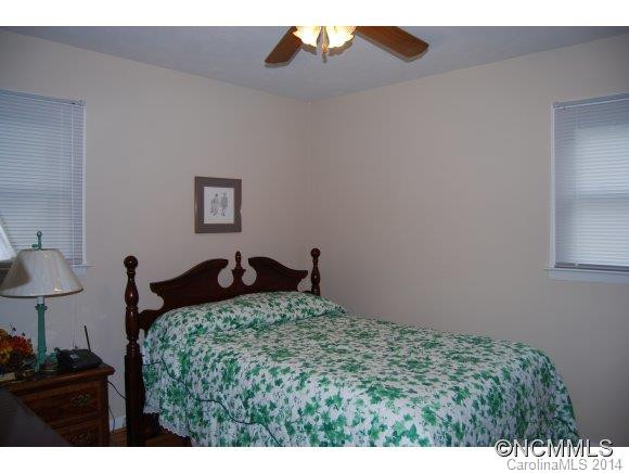 403 Reger Avenue - Photo 11