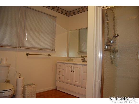 403 Reger Avenue - Photo 9