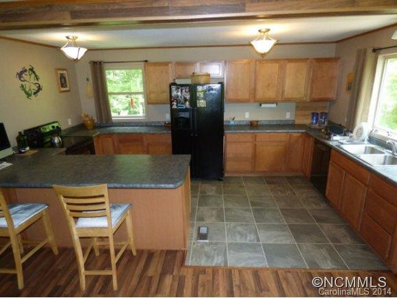 85 Thorne Avenue - Photo 6