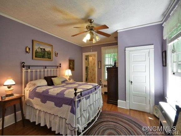 2926 LAUREL PARK HWY - Photo 13