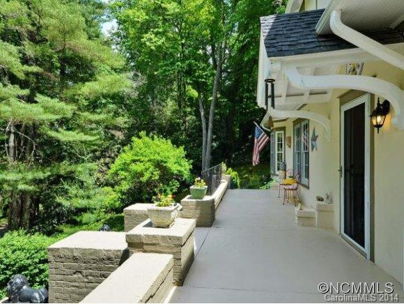 2926 LAUREL PARK HWY - Photo 18