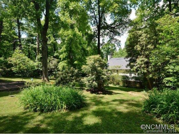 2926 LAUREL PARK HWY - Photo 24