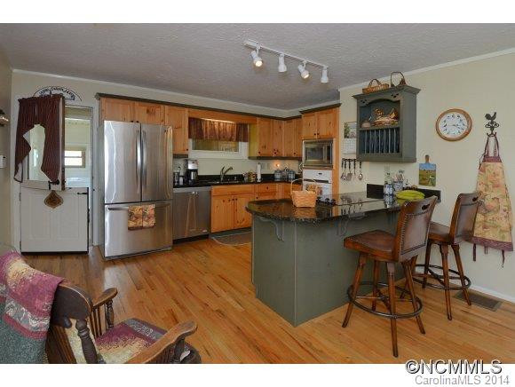 232 Buck Ridge Rd - Photo 11