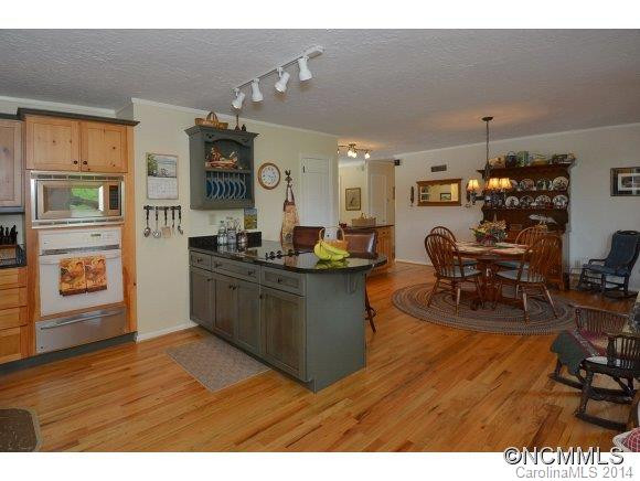 232 Buck Ridge Rd - Photo 12