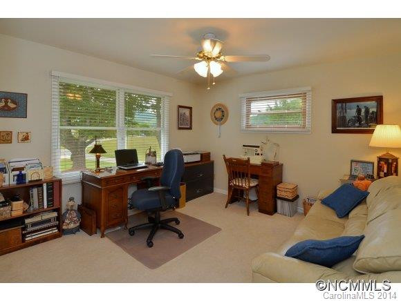 232 Buck Ridge Rd - Photo 16