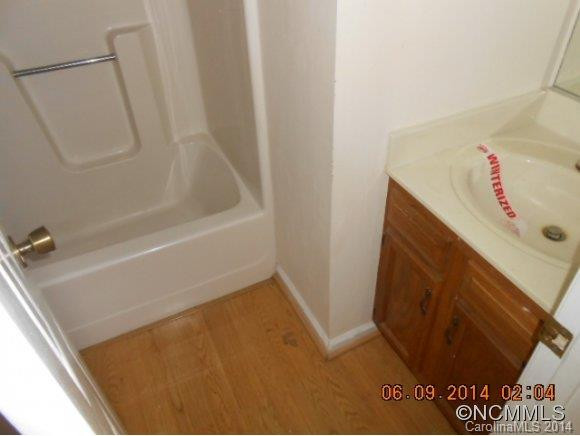  - Photo 5