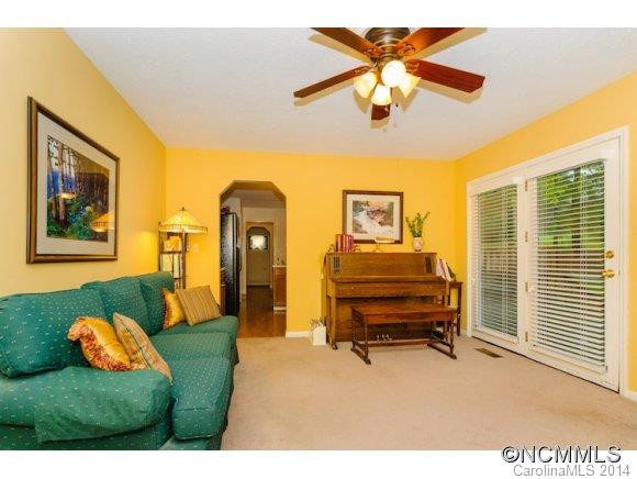 39 White Pine Circle - Photo 4