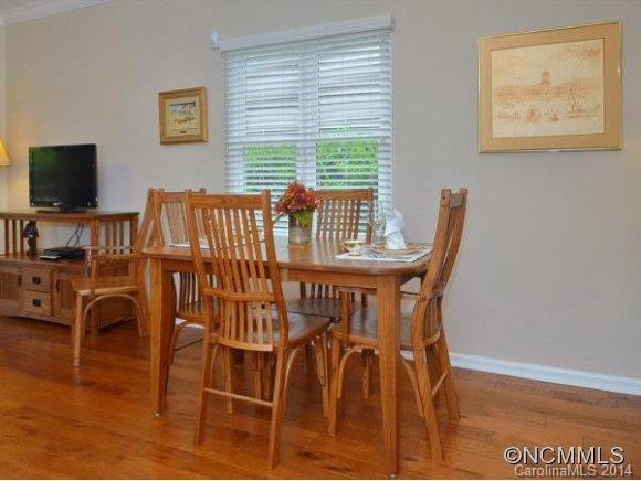 6 TIMBERLAKE DRIVE - Photo 4