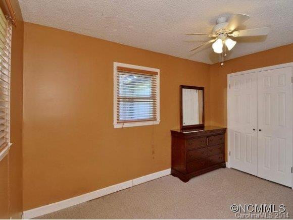 20 HEMLOCK LANE - Photo 12