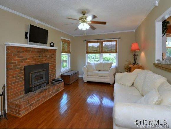 20 HEMLOCK LANE - Photo 3