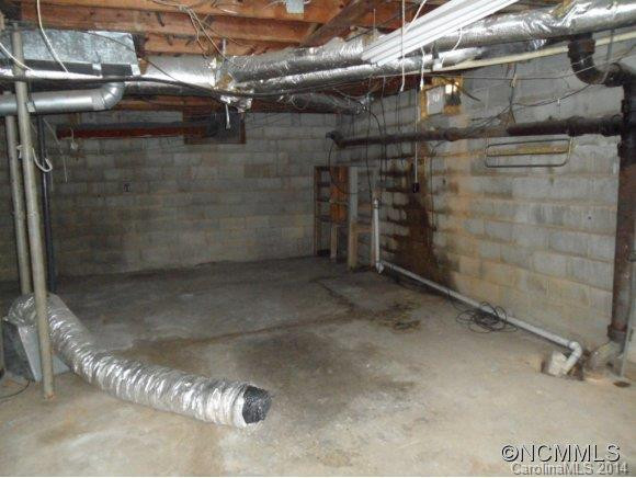 105 Travis Street - Photo 11