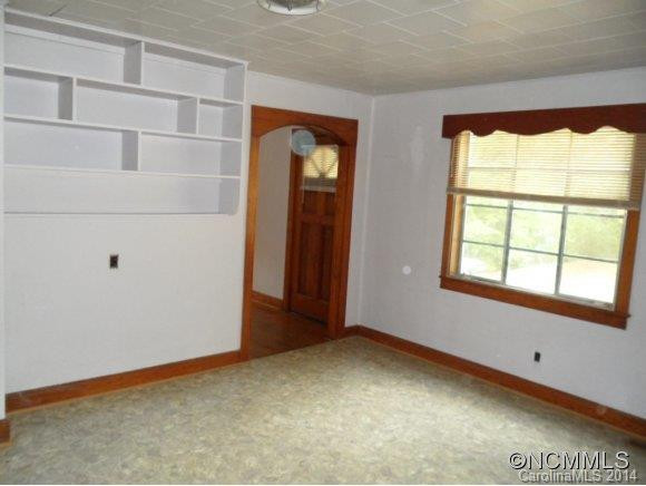 105 Travis Street - Photo 5