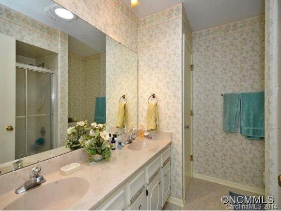 108 RADCLIFF COURT - Photo 11