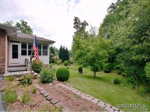 108 RADCLIFF COURT - Photo 9
