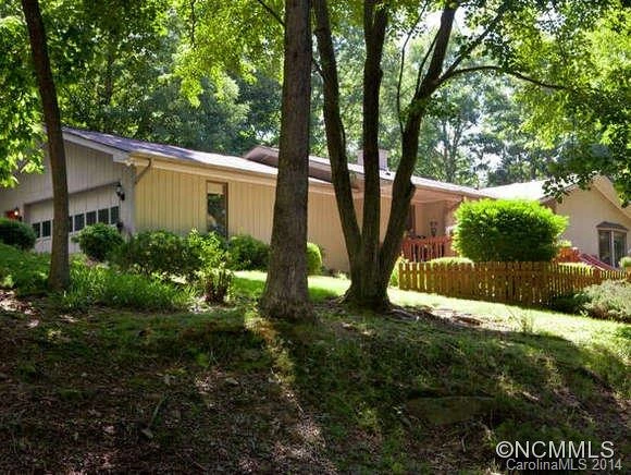 400 Rockmoor Way