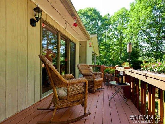 400 Rockmoor Way - Photo 2