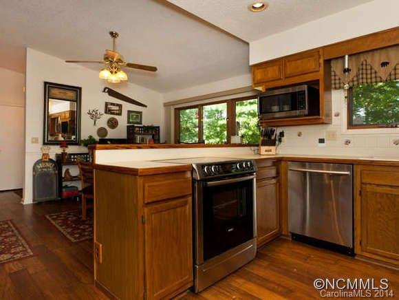 400 Rockmoor Way - Photo 7