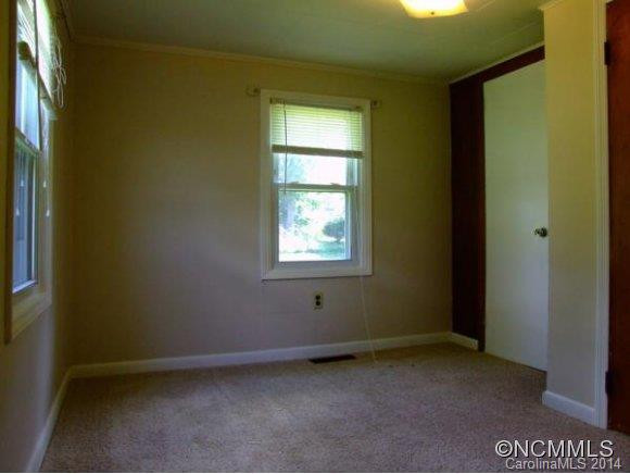 2 MAPLE LANE - Photo 4