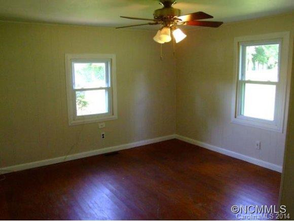 2 MAPLE LANE - Photo 7