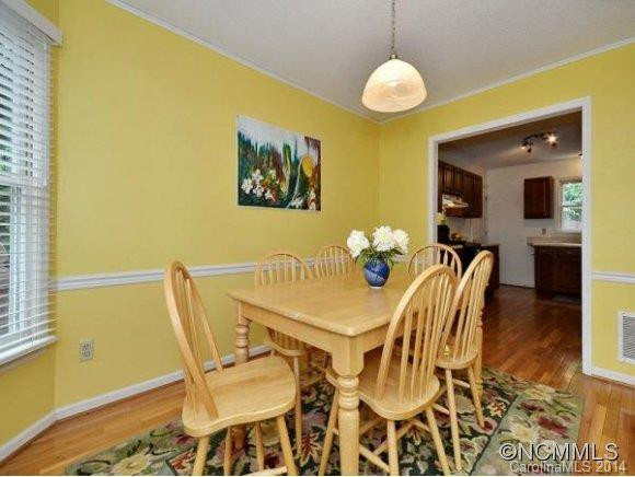 558 LAKESHORE DRIVE EXTENSION - Photo 9