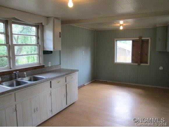 216 View St - Photo 4