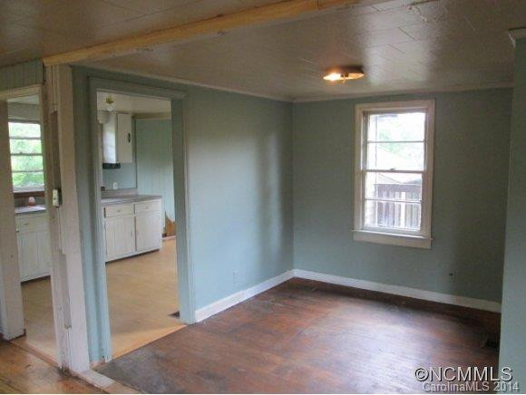 216 View St - Photo 6