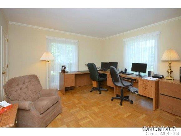 108 Hawthorn Drive - Photo 12
