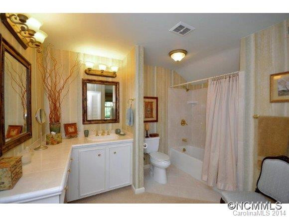 108 Hawthorn Drive - Photo 18