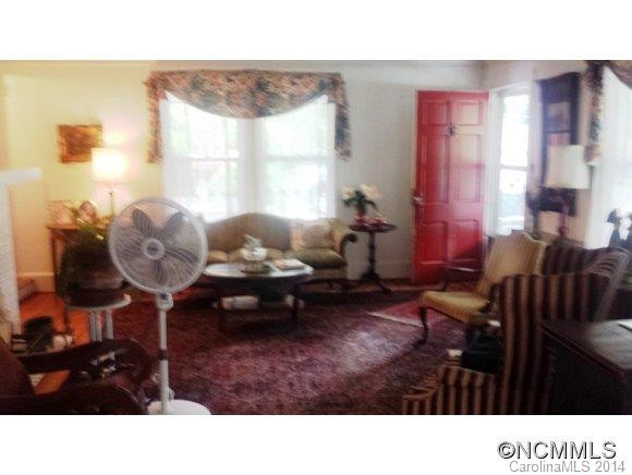 411 Jordan Street - Photo 3
