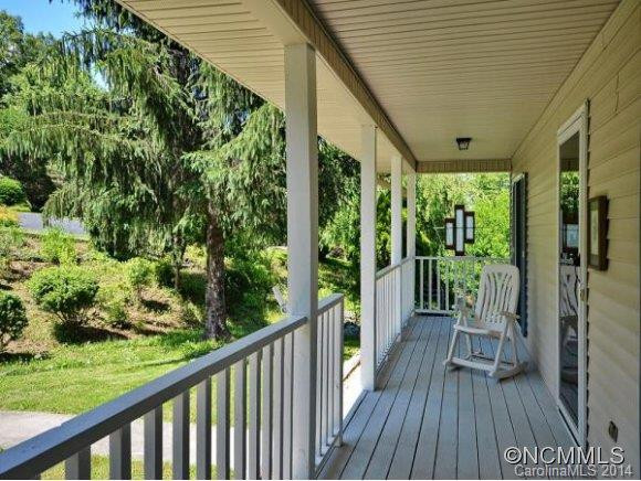 153 MOUNTAIN VALLEY DRIVE - Photo 3