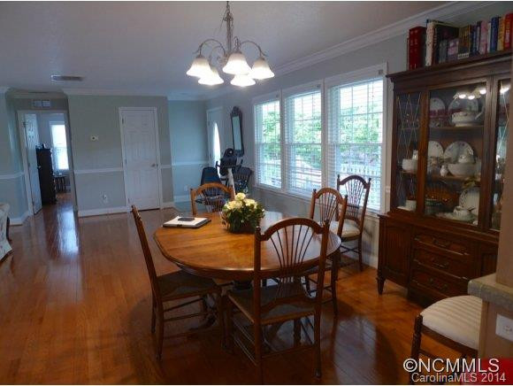 184 Victoria Drive - Photo 11