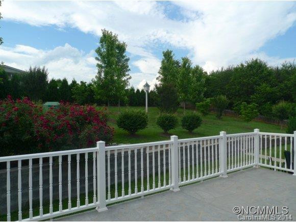 184 Victoria Drive - Photo 17
