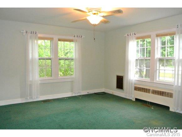 208 Hillcrest Circle - Photo 11