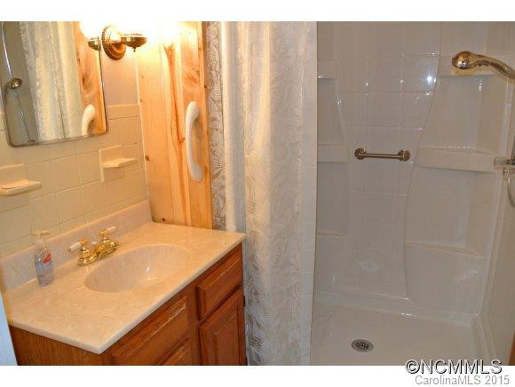 208 Hillcrest Circle - Photo 14