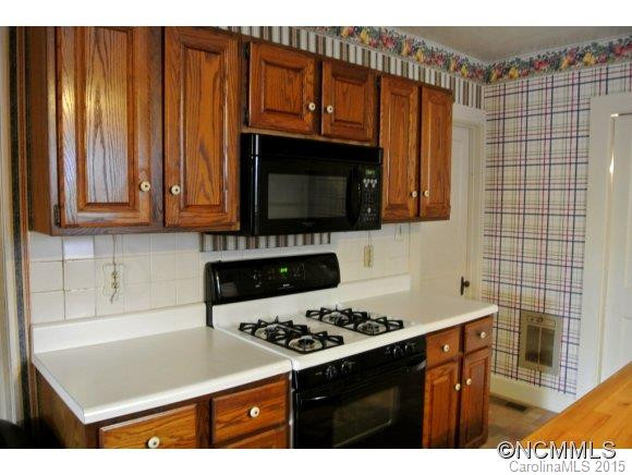 208 Hillcrest Circle - Photo 3