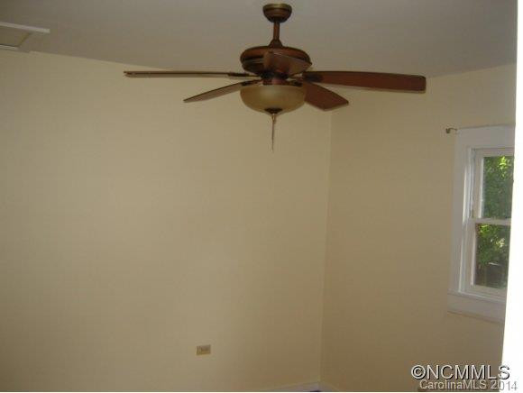 110 Spring Valley Street - Photo 14