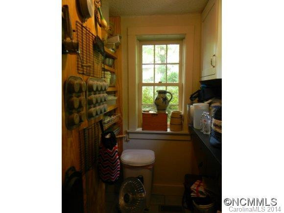 335 Melrose Avenue - Photo 14