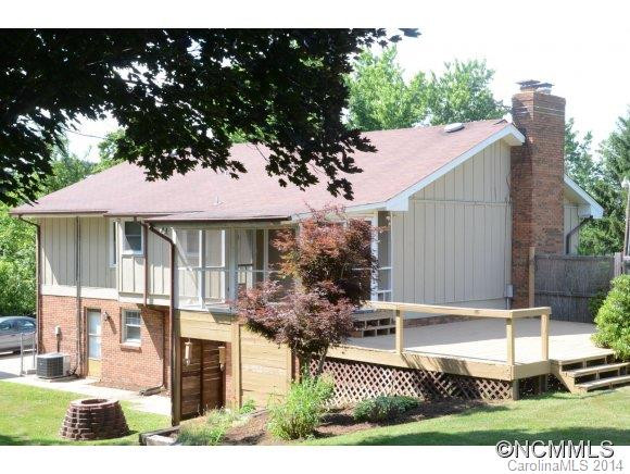 9 Holly Hill Court - Photo 2